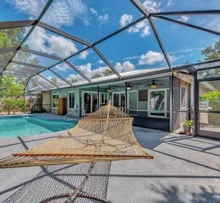 Enchanted & Peaceful Oasis 10 Min Away From One Of The Most Beautiful Beaches In The World Siesta Key